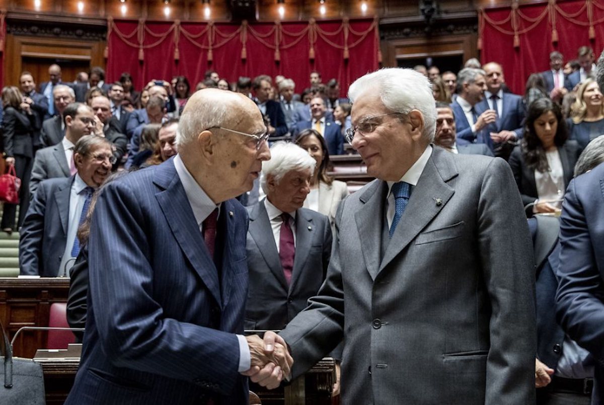Mattarella: "La morte di Napolitano mi addolora profondamente"