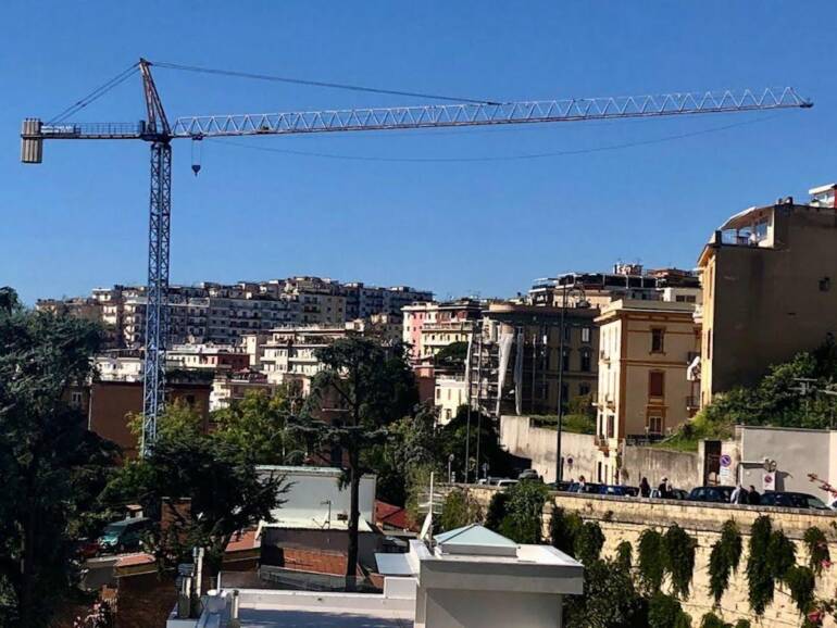 Napoli, iniziati i lavori per il parcheggio privato in via Aniello Falcone