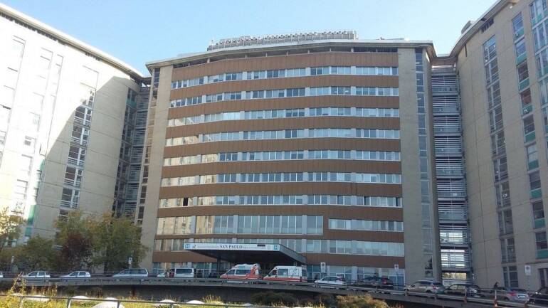 In rianimazione il poliziotto napoletano caduto per inseguire il detenuto evaso