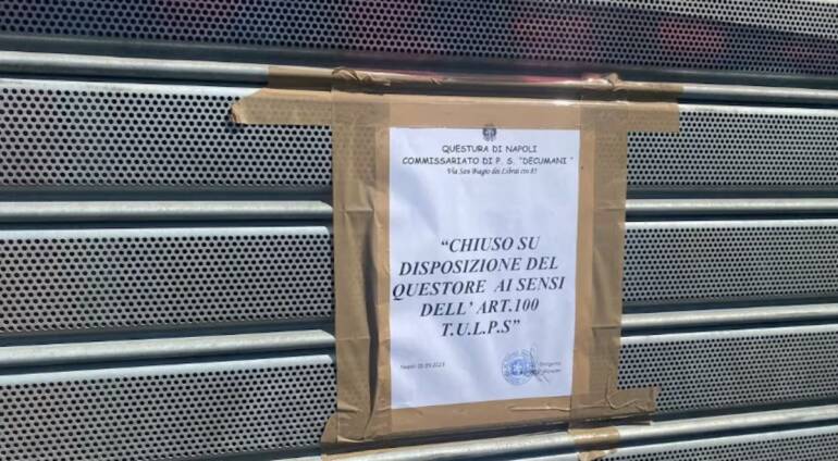 Napoli, il titolare del pub dove è stato ucciso il musicista: “Ingiusto chiuderci”