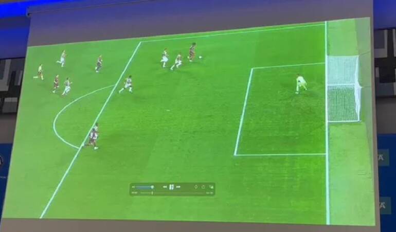 Rigore non dato al Bologna contro la Juve, ecco l’audio del VAR. VIDEO