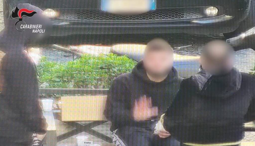 Napoli, in via Duomo la centrale della banda di truffatori. Catturato anche il quinto