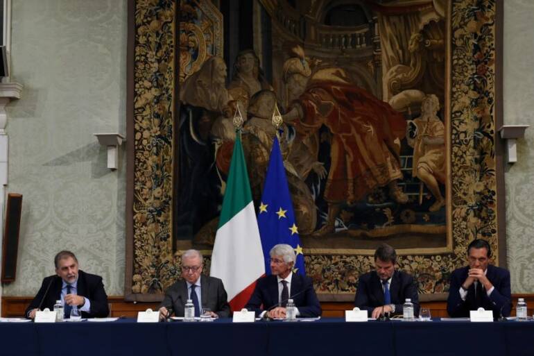 Caivano: nuovo centro sportivo con 41 attivita’ e un ponte della legalita’
