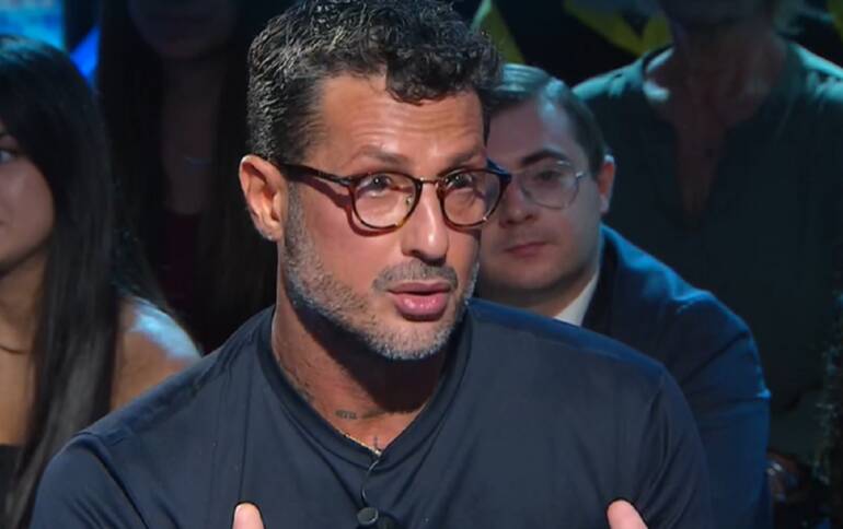 Corona non molla: “Il 30% dei calciatori è coinvolto, ho le prove e le farò vedere”