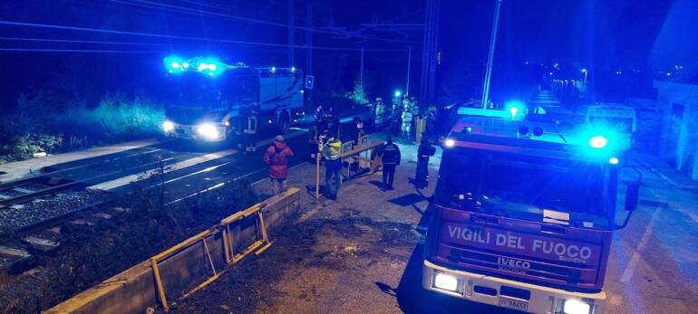 Incendio su un treno regionale sulla linea Napoli-Roma: ma è solo un’esercitazione
