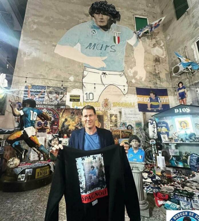 Anche Rudi Garcia al murales di Maradona ai Quartieri Spagnoli