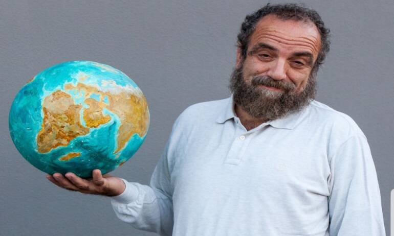 Sabato 14 ottobre Giobbe Covatta con ‘6° (Sei gradi)’ apre la stagione del Teatro Bolivar diretto da ‘Nu Tracks’