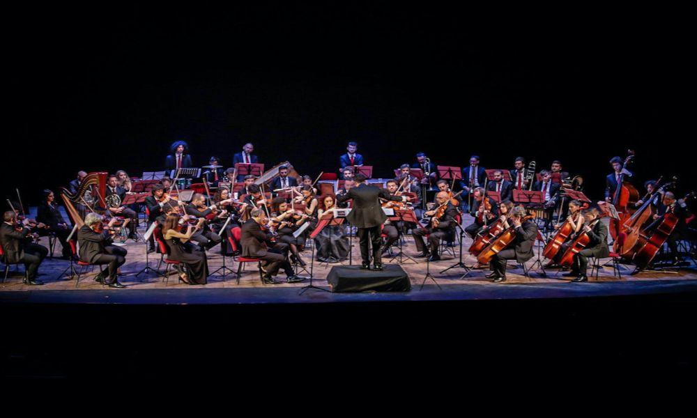 Per Giogiò, al Politeama il Concerto Sinfonico della Nuova Orchestra Scarlatti, diretta da Beatrice Venezi
