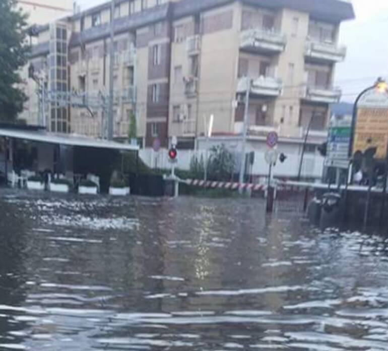 Ennesimo allagamento della stazione di Scafati: sospesa la Circumvesuviana fino a Poggiomarino