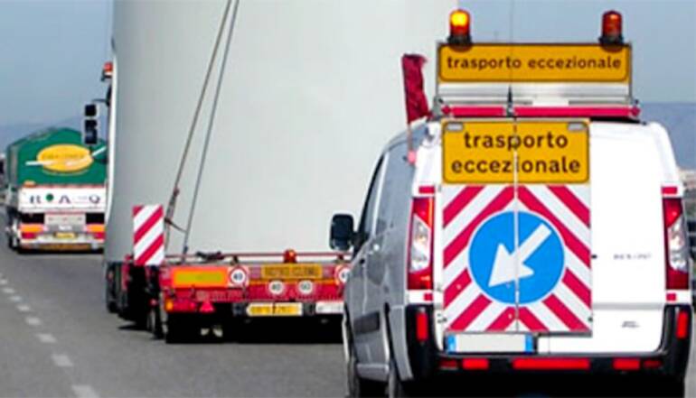 Trasporto eccezionale questa notte in autostrada a Salerno