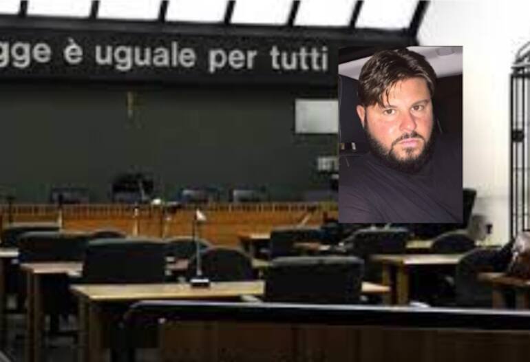 Camorra, condannati il carabiniere corrotto e il boss pentito Gennaro Carra