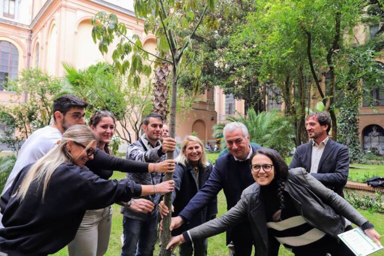 Giornata Nazionale degli Alberi, all’Accademia Belle Arti di Napoli la messa a dimora di un nuovo albero