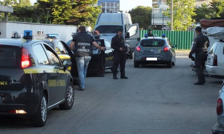 Mafia, sequestrato tesoro da 43 mln di euro a due ‘re delle scommesse online’