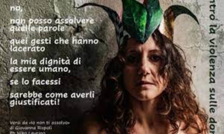 “IO NON TI ASSOLVO” a Cava de’ Tirreni dal 15 al 30 novembre nelle vetrine del borgo medioevale