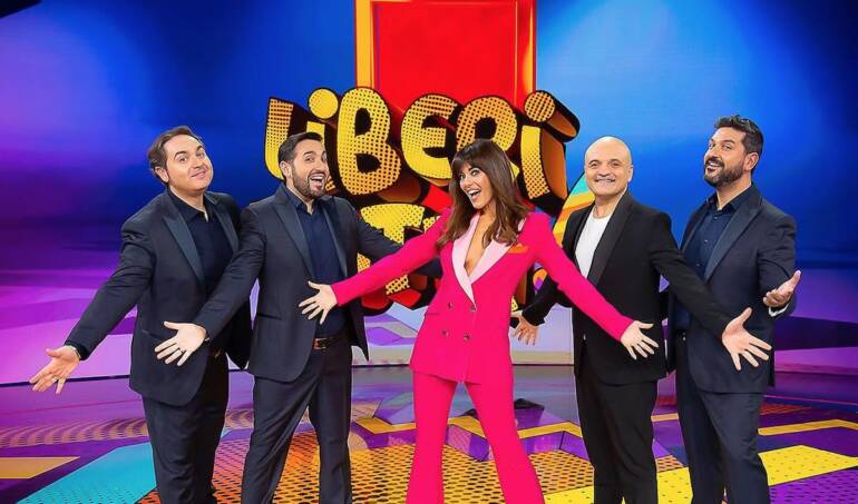 Ascolti flop, la Rai chiude dopo 2 puntate “Liberi tutti”: il programma di Bianca Guaccero e Peppe Iodice