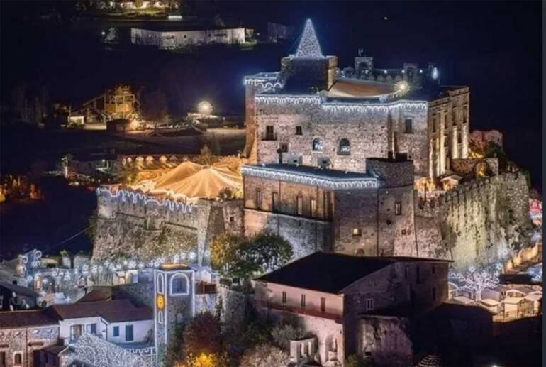 Campania, dal 10 novembre mercatini di Natale al Castello di Limatola