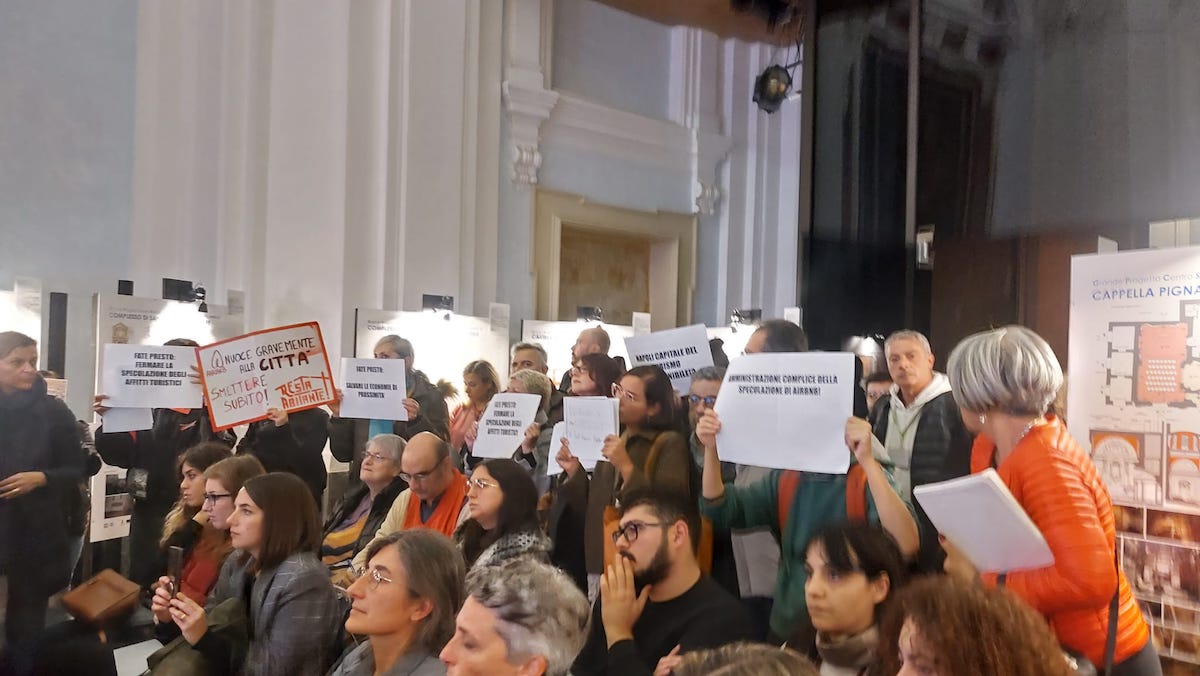 Protesta a Napoli: per il diritto all’abitare nel centro storico
