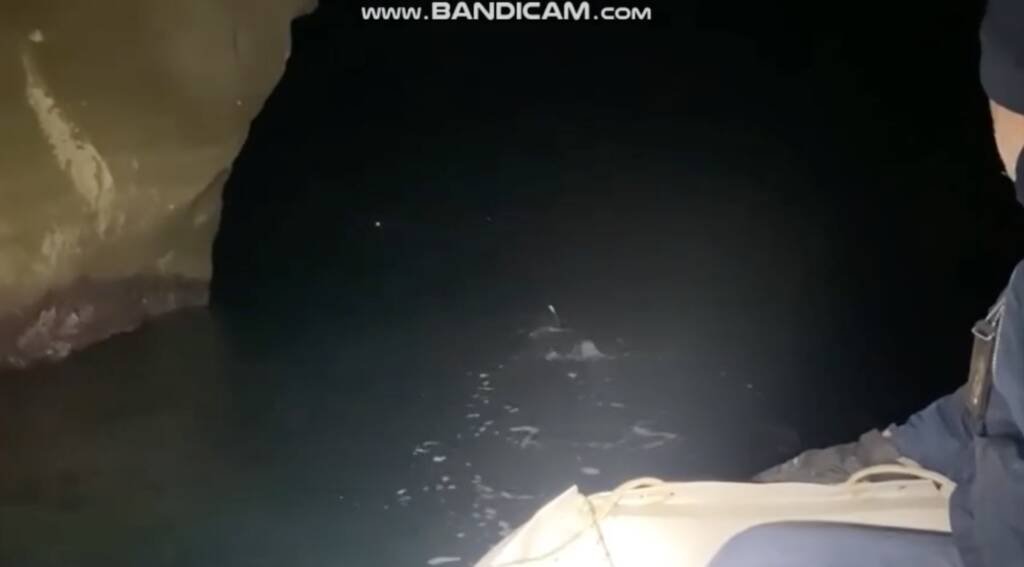 Napoli, pescatore di frodo sorpreso nell’area marina protetta della Gaiola