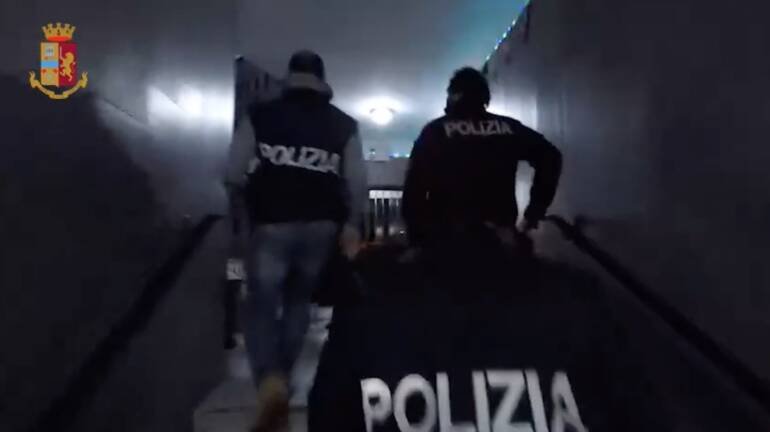 Operazione “Black Ice”: smantellata la gang dei furti e dello spaccio