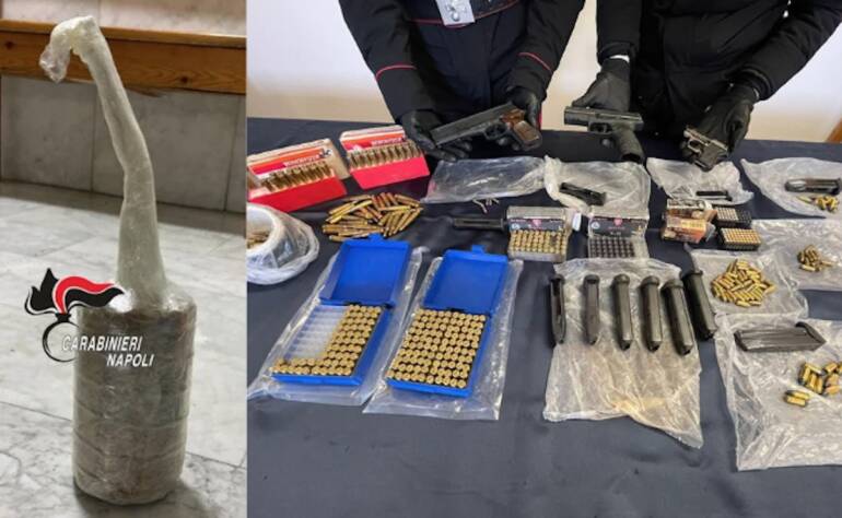 L’arsenale del clan era nascosto sul tetto: scoperto grazie a una telefonata anonima