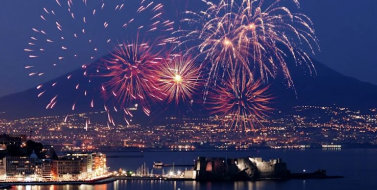 A Napoli due spettacoli pirotecnici a Capodanno