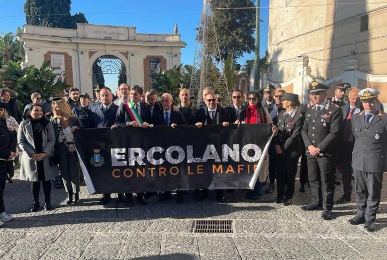 Ercolano, marcia contro il racket: “Denunciare conviene”