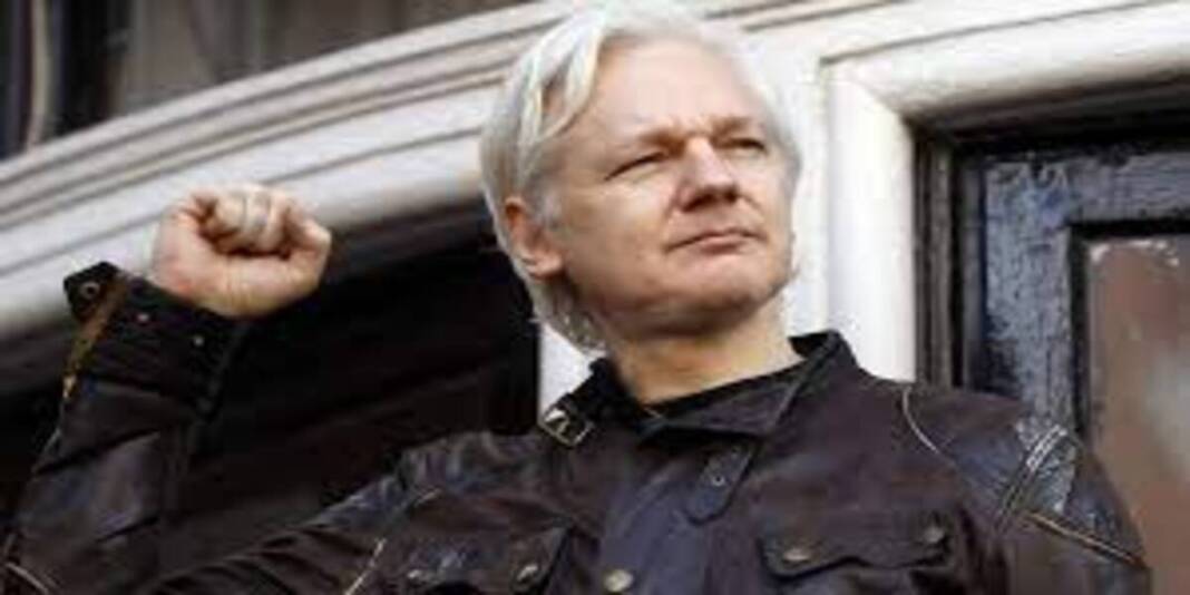 julian assange procida