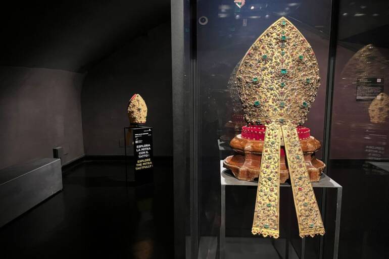 Visita teatralizzata al Museo del Tesoro di San Gennaro con apertura straordinaria della Real Cappella