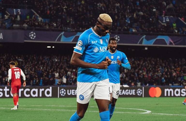 Il Napoli torna a sorridere: Braga ko in scioltezza, azzurri qualificati agli ottavi