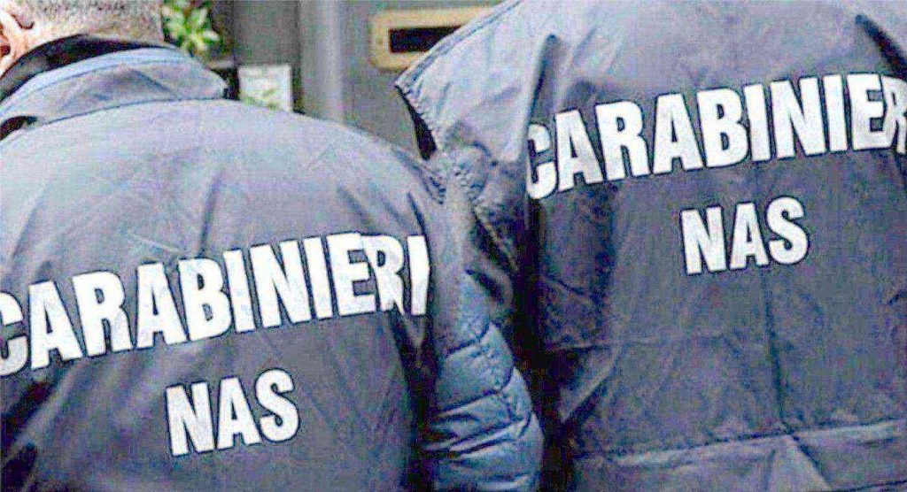 Capaccio, scoperto il deposito etnico degli orrori: sequestrati 1245 Kg di cibo