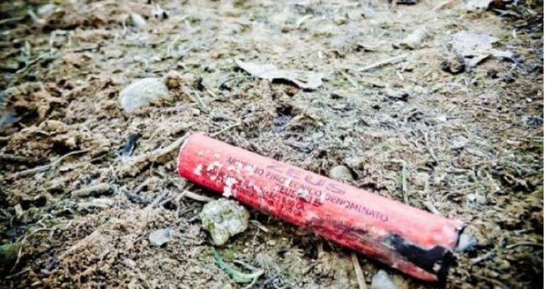 Petardi e fumogeni dentro e fuori lo stadio durante partita tra Latina e Avellino, quattro Daspo