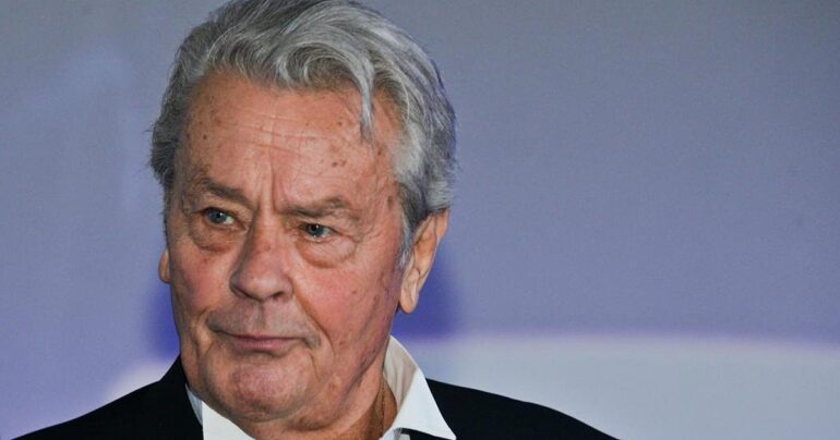 Alain Delon sotto tutela giudiziaria: figli allontanati dalla gestione affari
