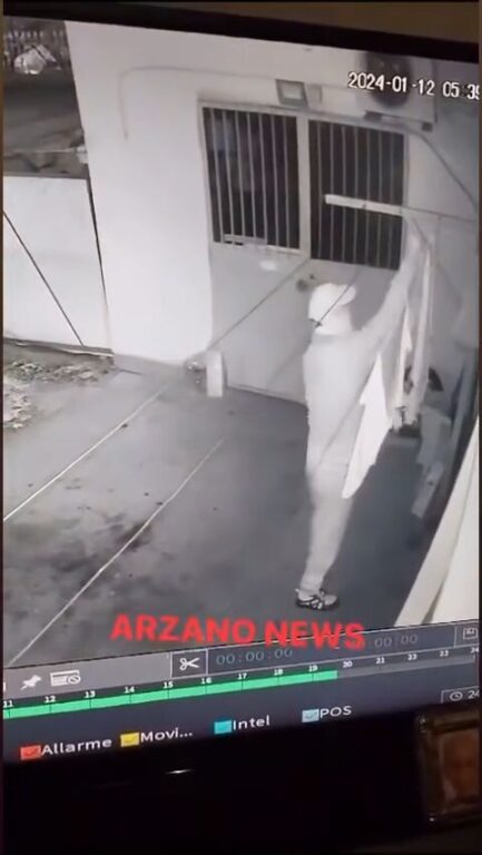 Arzano, ladri scatenati: rubano una Vespa ma anche i panni stesi