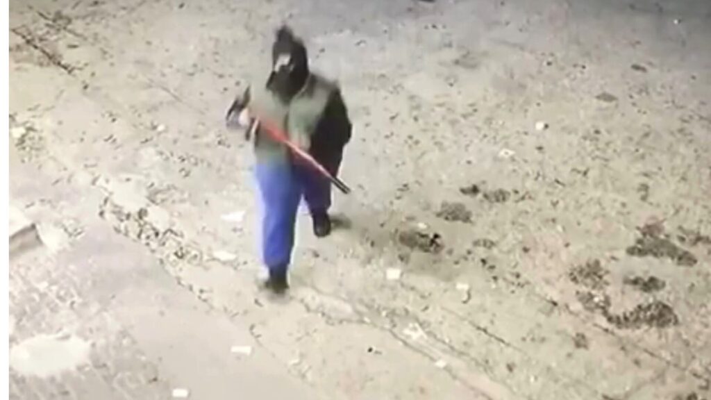 Nola, armati di cesoia tentano di sradicare saracinesca di agenzia di scommesse