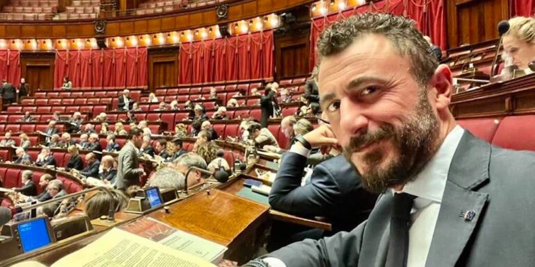 spari capodanno pozzolo