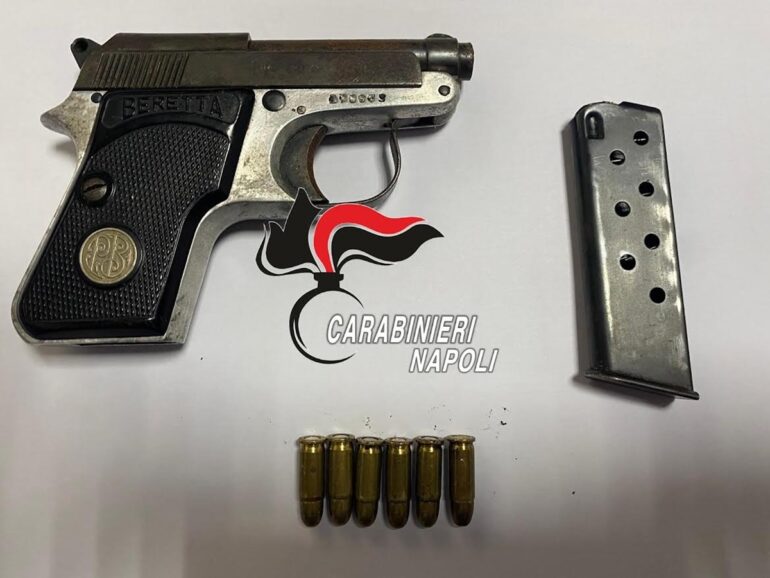 Acerra e Castello di Cisterna: sequestrata droga e una pistola clandestina, tre arresti
