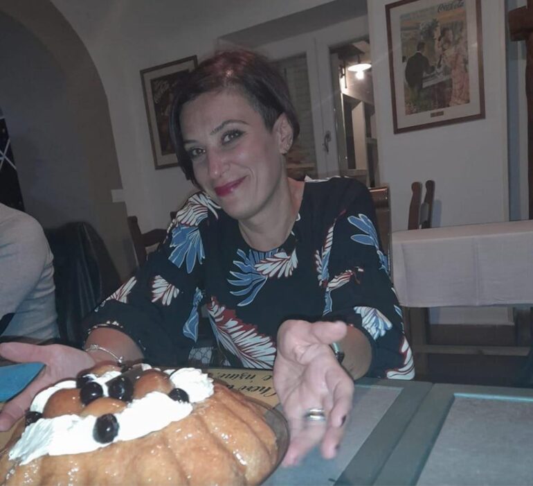 Agropoli, Annalisa Rizzo uccisa dal marito ha provato a difendersi