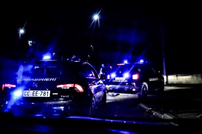 Casal di Principe, controlli dei carabinieri: denunciate 2 persone