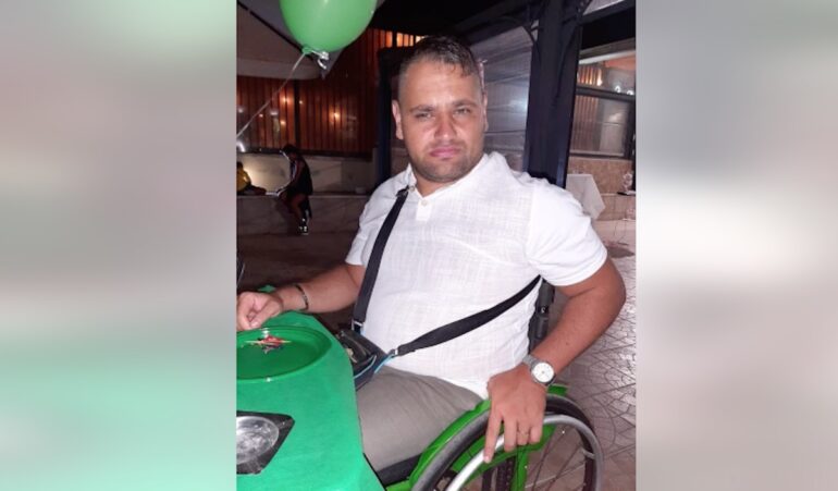 Sant’Antimo, mamma e figlio disabile bloccati in casa per i continui guasti all’ascensore