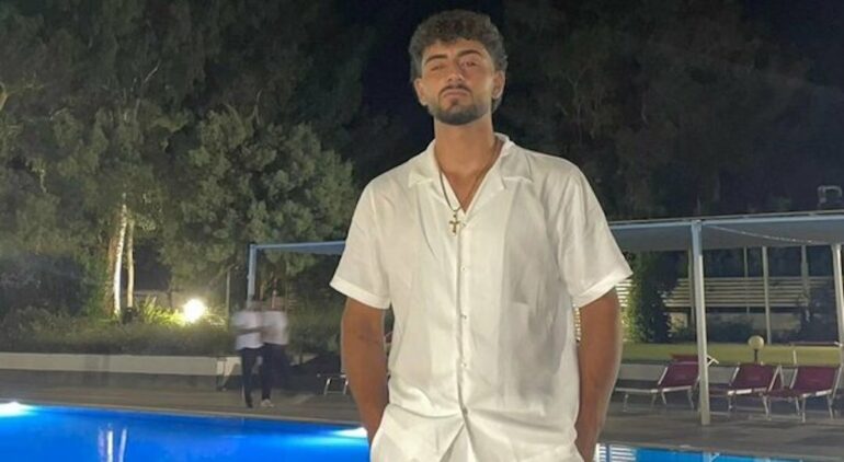 Crispano, scontro auto-moto: muore centauro di 22 anni