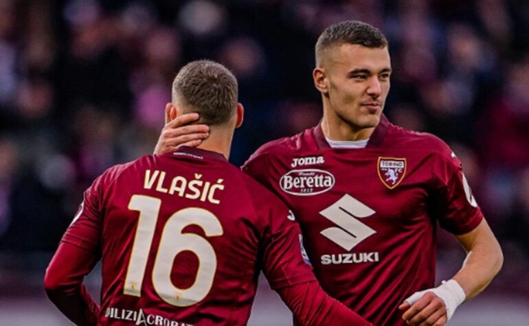 Il Napoli è inguardabile e affonda anche a Torino: i granata calano il tris