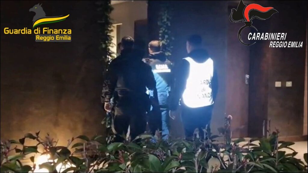 Patto camorra”ndrangheta per incassare fondi covid: 15 arresti e 108 indagati
