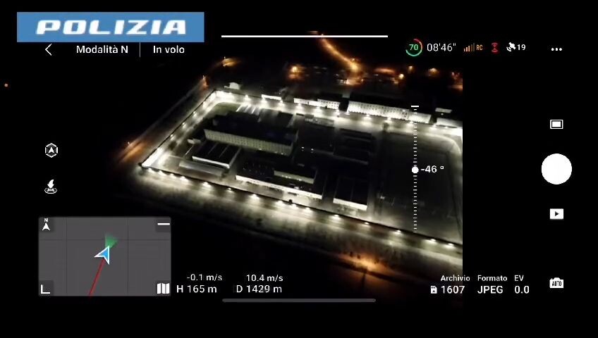Napoli, inviavano i cellulari nelle carceri coi droni: 4 arresti. I nomi
