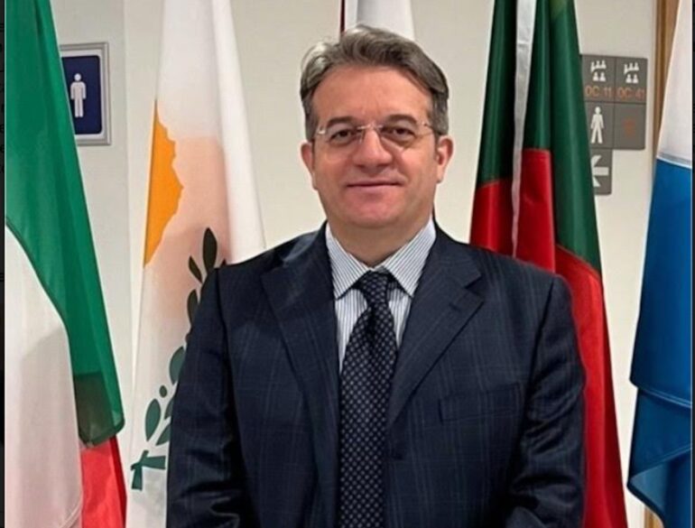 Arzano ,“Fanno tutto di nascosto”: il consigliere di Arzano Viva, Salvatore Borreale attacca la maggioranza