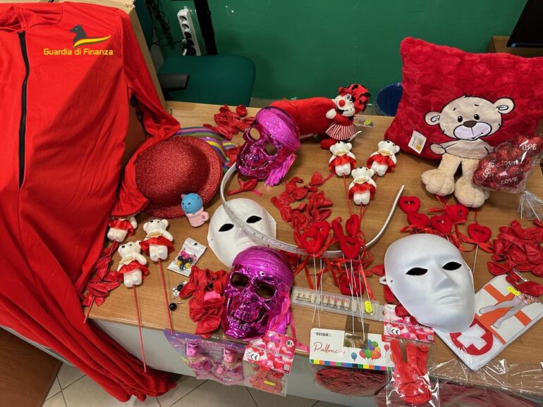 Salerno, “Carnevale” and “San Valentino” safe: over 170 thousand products seized