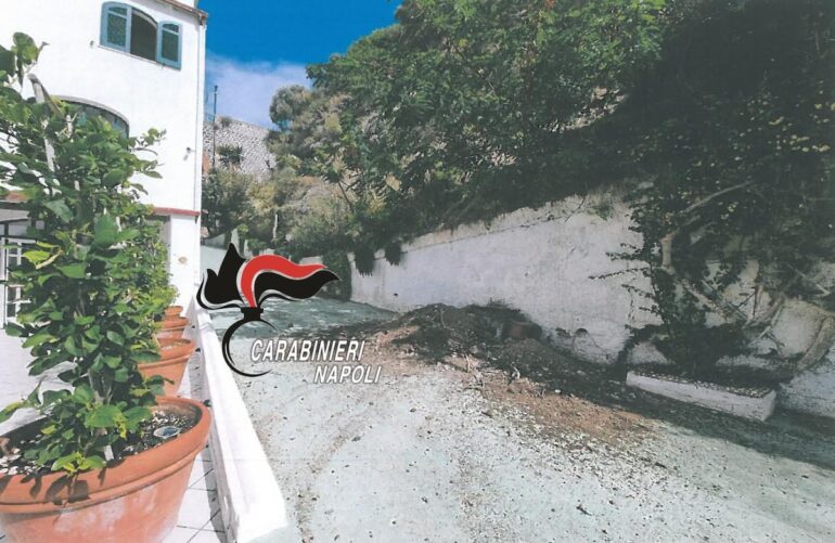 abusi edilizi ischia