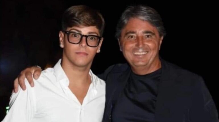 Napoli, appello del cantante Genny Mellone: “Chi sa qualcosa sulla morte di mio figlio, parli”