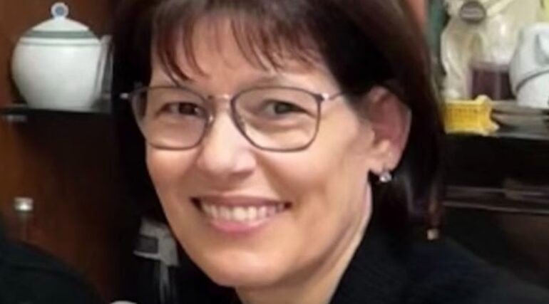 Ischia, fiaccolata per Antonella Di Massa, domani i funerali