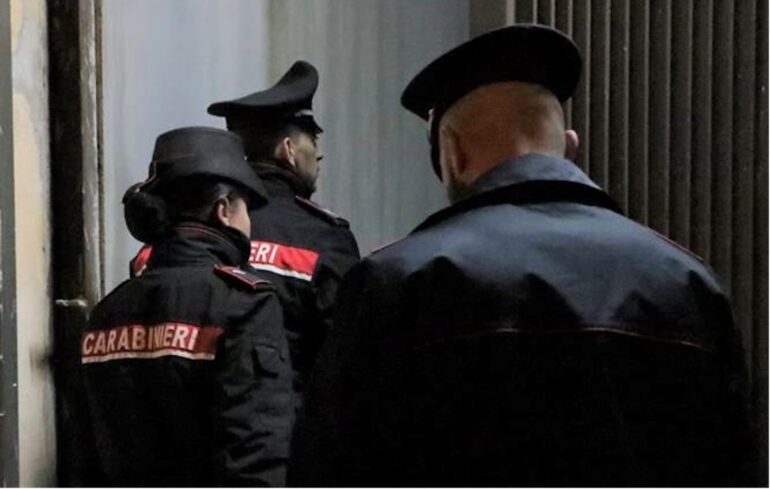 Portico di Caserta, 34enne arrestato per maltrattamenti in famiglia e lesioni