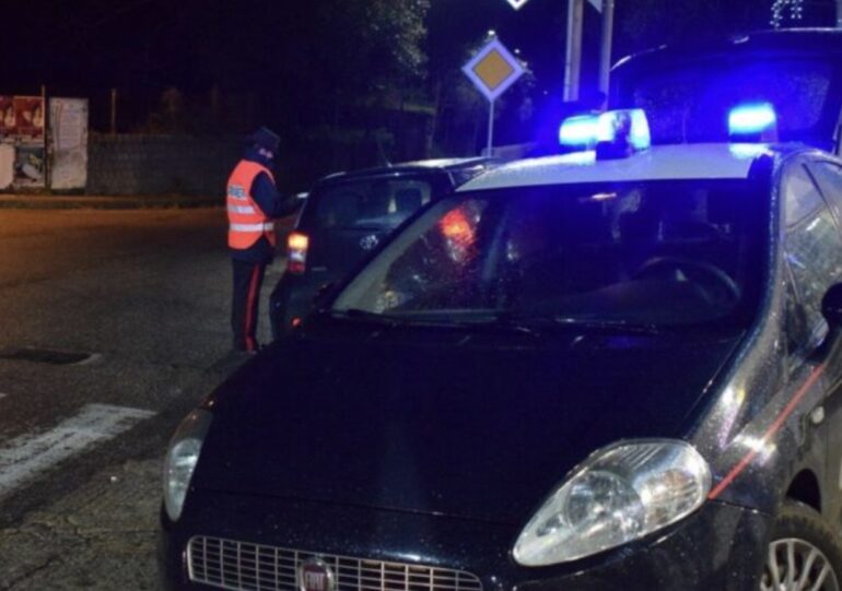 Folle corsa tra Monte di Procida e Bacoli: presi in 4, c’è anche il super latitante dei furti in villa